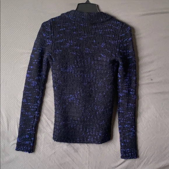 Express Sweater - Picture 3 of 3
